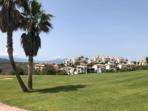 Modern 2-Bed Apartment with Stunning Sierra Views
